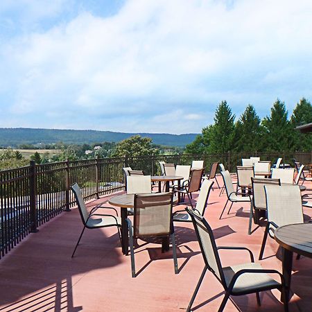 Wyndham Garden State College Hotel Boalsburg Exterior foto